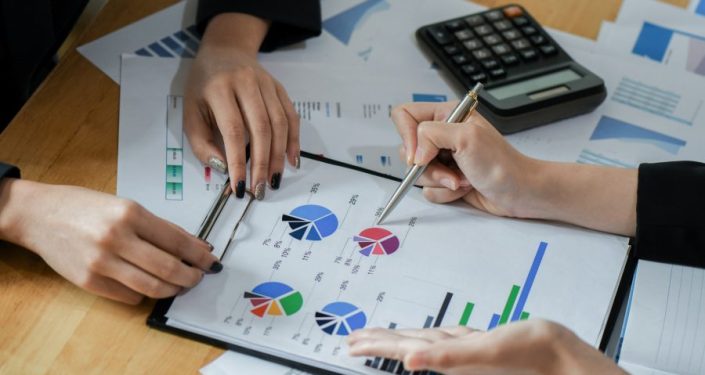 female-accountant-team-is-analyzing-data-to-present-the-client--qic5345ux6tm0ie5419itni0t1bo9olyzal1ycwu3c